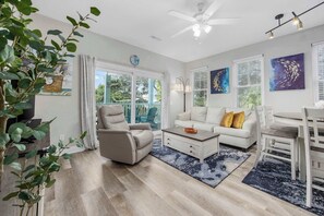 TV, offices - Derby Blue B - Ocean View - Garage & EV Charger (Myrtle Beach)