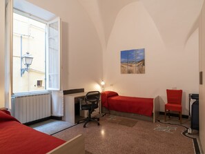 2 Schlafzimmer, Bügeleisen/Bügelbrett, WLAN