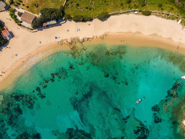 Ubicación cercana a la playa