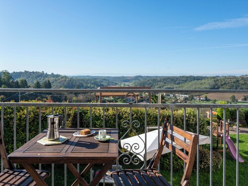 Grappolo + Margherita by Interhome