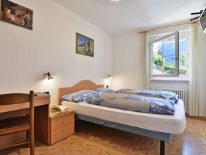 2 Schlafzimmer, Bügeleisen/Bügelbrett, Internetzugang