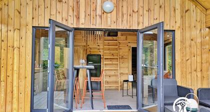 Gemütliches Chalet in der Natur, 5 km von Laval, 4 Personen, Terrasse, Aktivitäten vor Ort