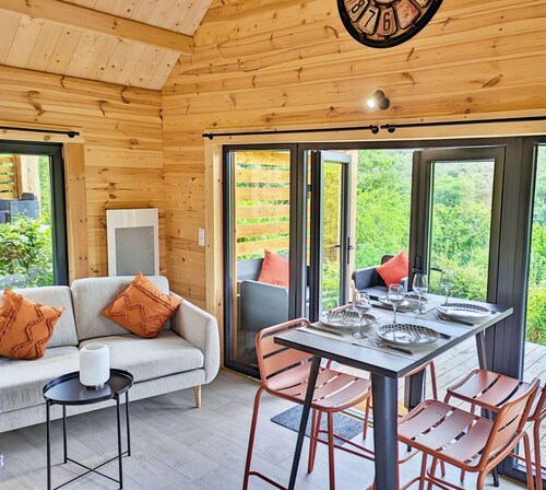 Chalet confortable 4 pers, nature et activités, proche Laval