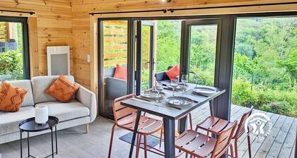 Chalet confortable 4 pers., terrasse, 2 chambres au camping de Coupeau