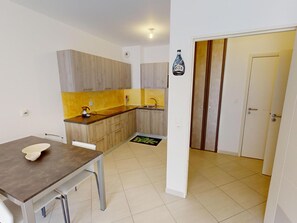 Fridge, microwave, dishwasher