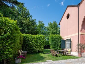 屋外ダイニングエリア