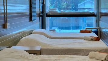 Premium Room | 1 bilik tidur, meja, ruang kerja komputer riba, cadar katil