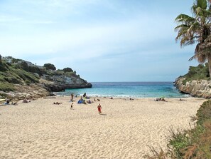 Platja a a prop 
