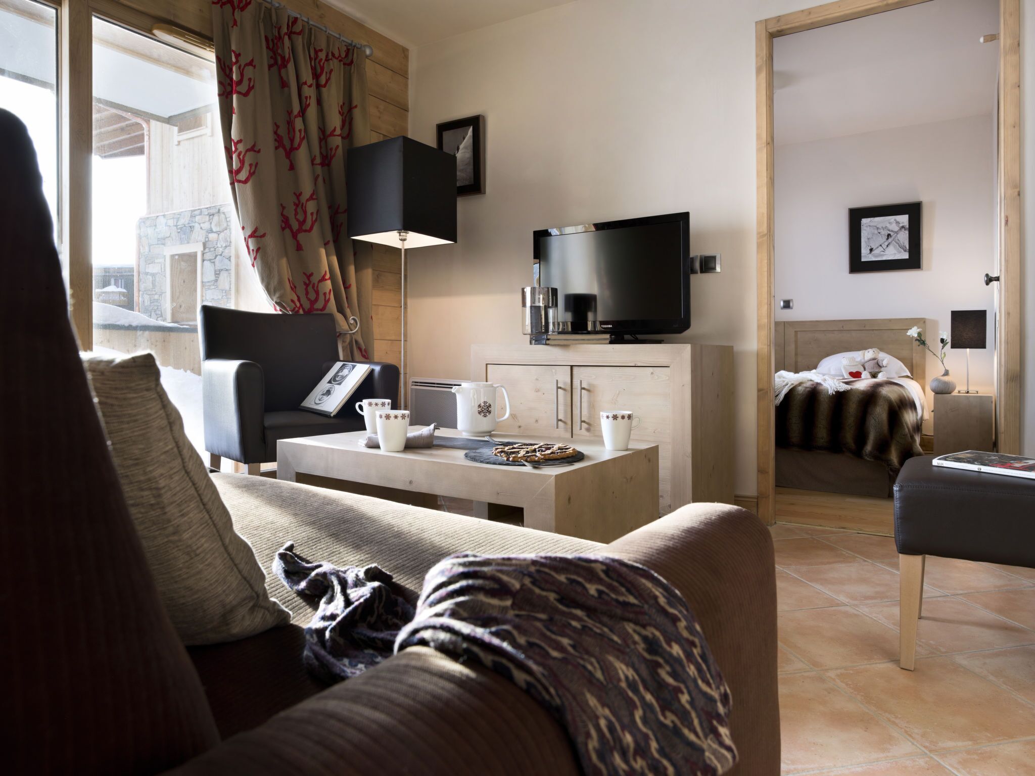 2 間睡房、上網