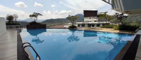 Udendørs pool
