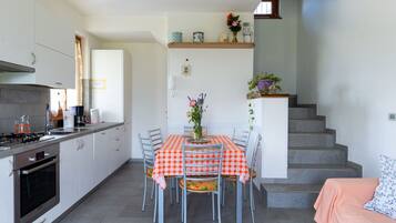 Frigorifero, forno, lavastoviglie, tostapane