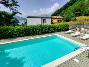 Pool - San Vincenzo by Interhome (Gera Lario)