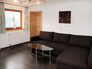 TV - Prieslern by Interhome (Bramberg am Wildkogel)