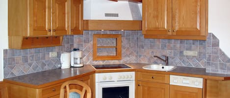 Fridge, oven, dishwasher, toaster