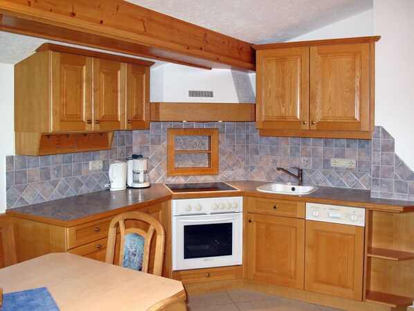 Fridge, oven, dishwasher, toaster