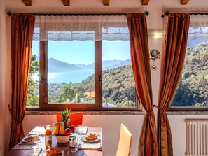 Dining - Ca' Ermy by Interhome (Gravedona)