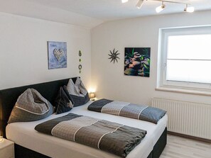 3 bedrooms, WiFi