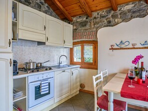 Refrigerador, horno, lavavajillas y tostadora 