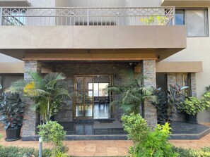Interior entrance - Jumbo Serene (Mahabaleshwar)