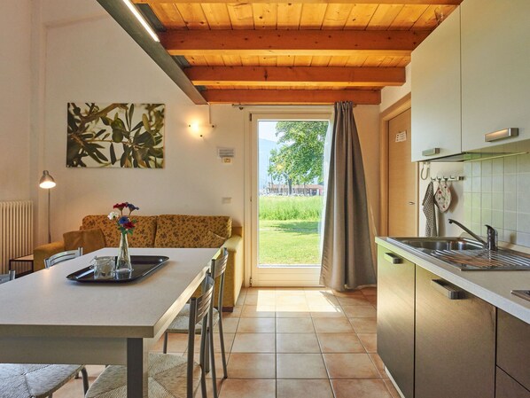 Fridge, microwave, dishwasher, toaster