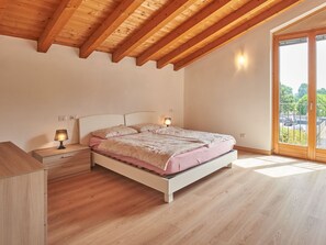 3 dormitorios, tabla de planchar con plancha, wifi