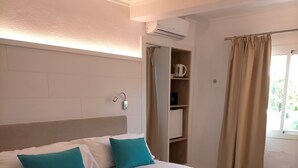 Standard Twin Room, Mountain View - Hotel Villa Singala (Pollenca)