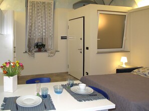 1 bedroom, iron/ironing board, WiFi