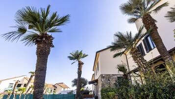 Enceinte de lâhĂ©bergement