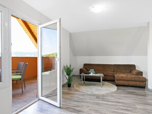 TV - Apartment Beate by Interhome (Badacsonytomaj)