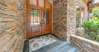 Soque River Sanctuary – Scenic Retreat with Rive