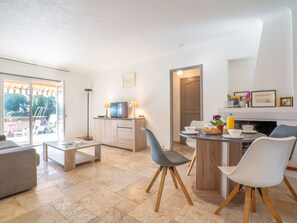 Dining - Vacation home Haydée by Interhome (Les Issambres)