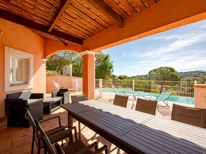 Outdoor dining - La Figuière by Interhome (Sainte Maxime)