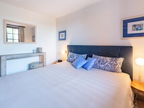 2 bedrooms, desk, WiFi - La Maison bleue by Interhome (Grimaud)