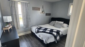 3 Schlafzimmer, Reisekinderbett, kostenloses WLAN, Bettwäsche