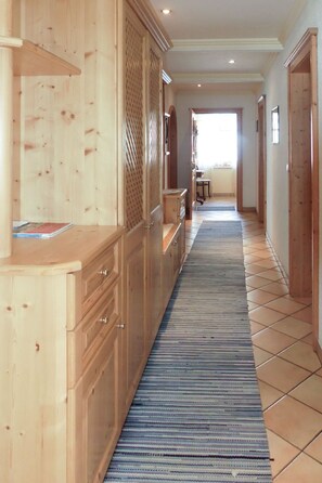 Interior - Stainer by Interhome (Neukirchen am Großvenediger)