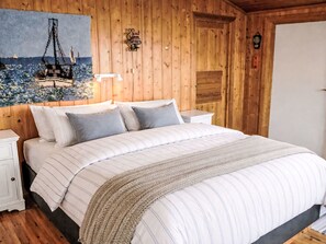 3 soverom, skrivebord og internettilgang