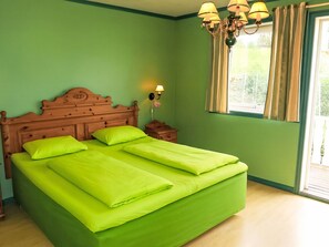 5 habitaciones, escritorio y wifi 