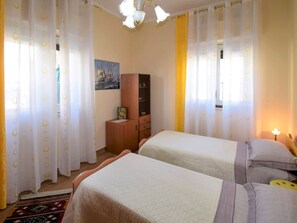 2 Schlafzimmer, Bügeleisen/Bügelbrett, WLAN