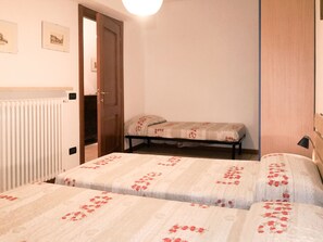 3 bedrooms, WiFi