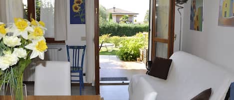 Televisión, chimenea