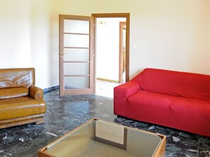 TV - Porto 44 by Interhome (Lazise)