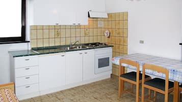 Fridge, microwave, oven, toaster