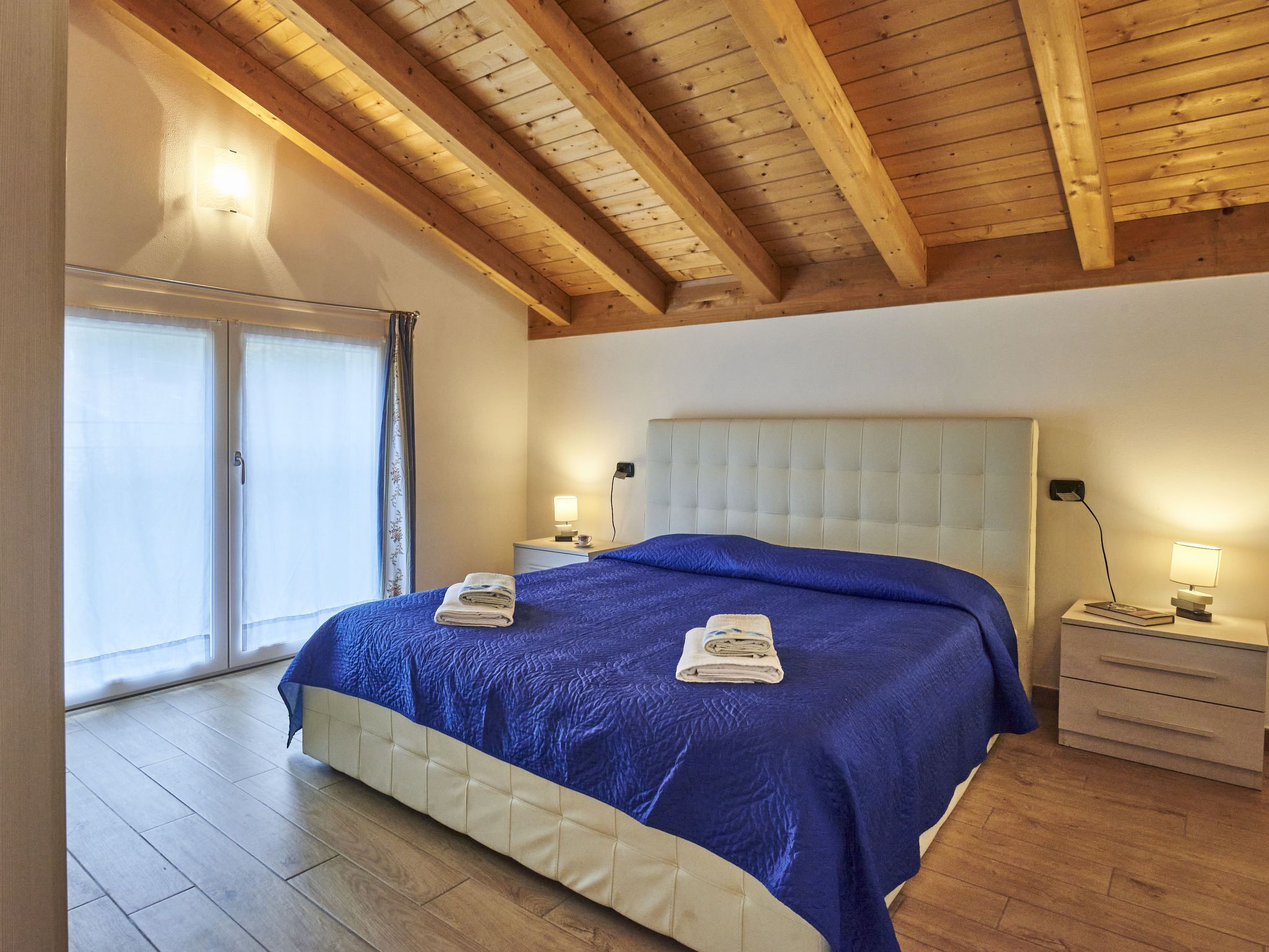 6 camere, ferro/asse da stiro, Wi-Fi