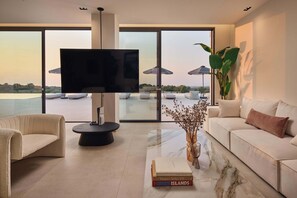 Smart TV, video games, ping pong, books - Gavras Exclusive Villa II, Pool & Heated Whirlpool, SeaViews (9HFX+3FH Arkadi, Greece)