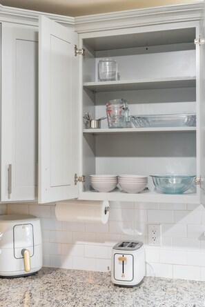 Interior - Quick NYC Access  |  Free Parking  |  Private balcony  |  Near Rutgers University  |  Professionally styled  |  3 bed/2 bath (Newark)