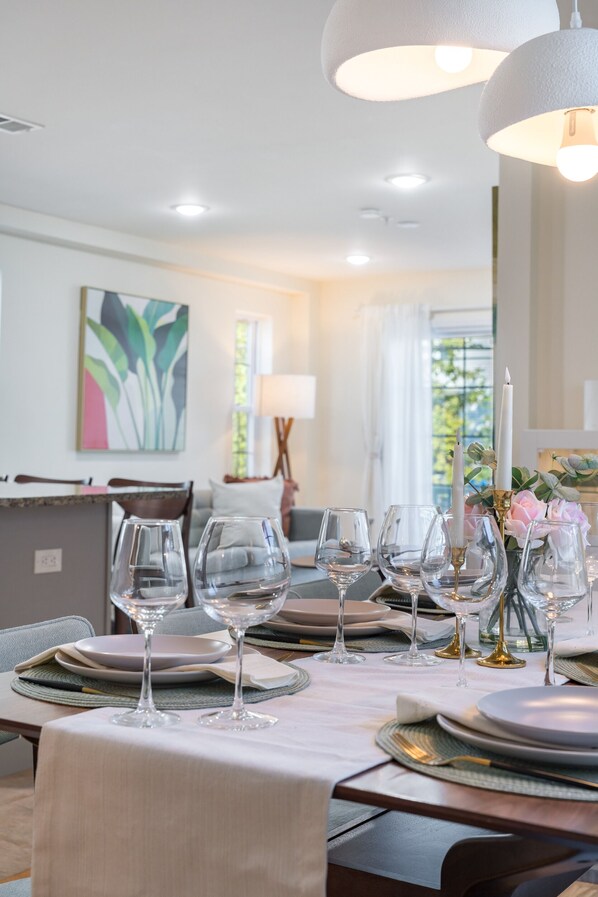 Dining - Quick NYC Access  |  Free Parking  |  Private balcony  |  Near Rutgers University  |  Professionally styled  |  3 bed/2 bath (Newark)