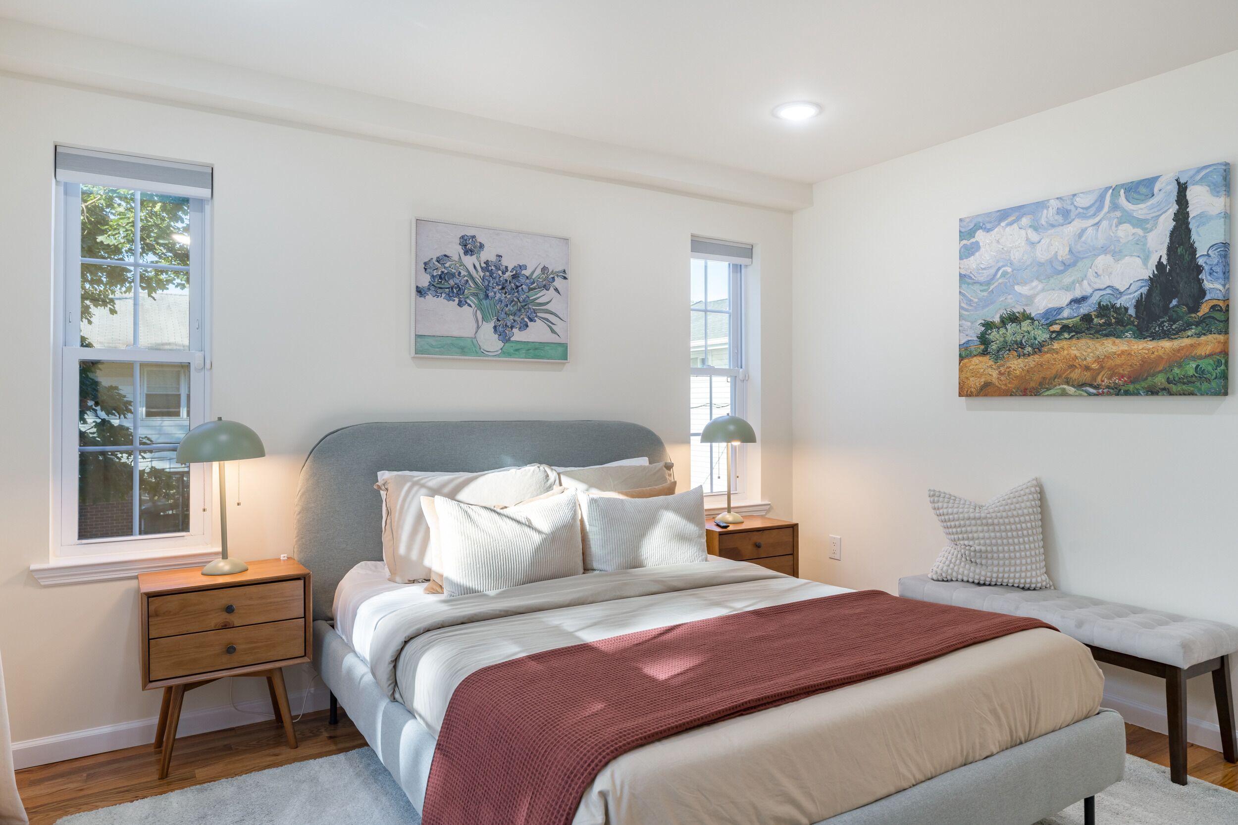 3 habitaciones, escritorio, tabla de planchar con plancha y wifi gratis 