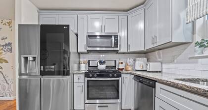 Luxurious 3BR/2BTH w/ Free Parking & Quick NYC Access