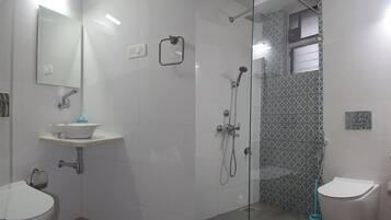 HandtĂŒcher, Seife, Toilettenpapier
