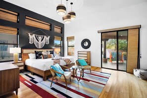 6 عدّة غرف نوم ومكواة/لوح كي وواي فاي وملاءات أسرّة